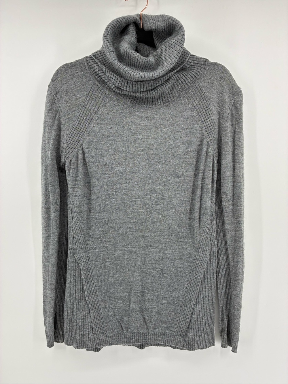 Lululemon Sweat Savasana 100% Wool Gray Turtleneck Sweater - Classic Cozy Knit